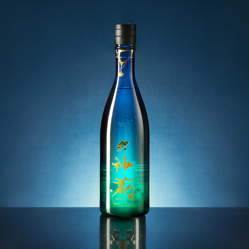 KAGURA Midnight Blue Junmai  (720mL)