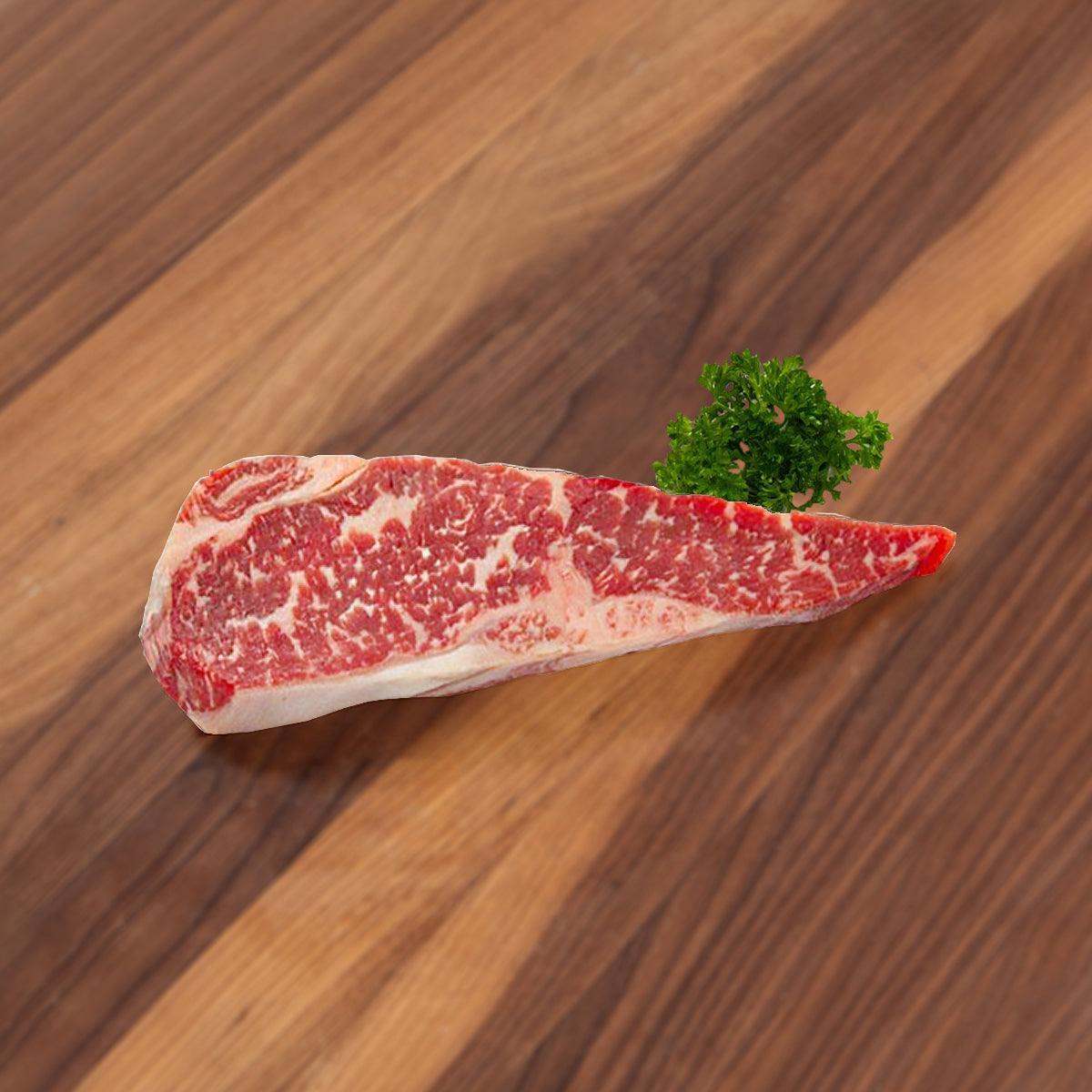 CITYSUPER DRY AGED BEEF Chilled 60 Days Dry Aged USA Long Term Grain Fed Angus Beef Striploin (200g)