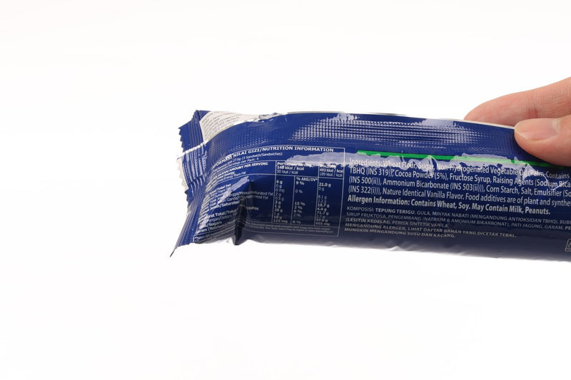 OREO Chocolate Sandwich Cookies with Chocolate Flavored Cream  (110.4g)