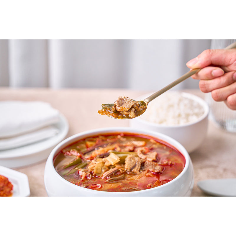 SHINSEGAE FOOD Korean Spicy Beef Soup  (450g)