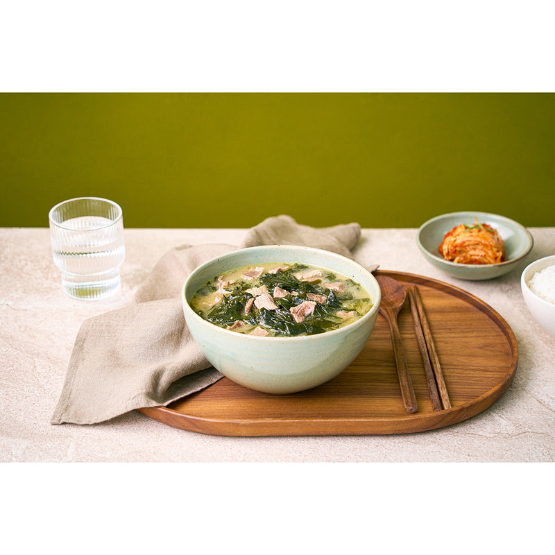 SHINSEGAE FOOD Seaweed Soup with Korean Beef  (450g)