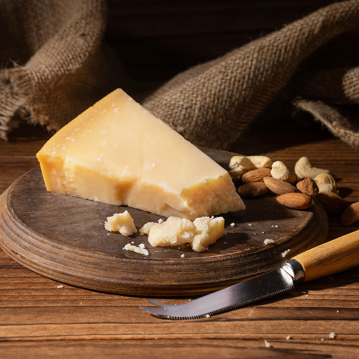 PARMAREGGIO Parmigiano-Reggiano Hard Cheese (22-24 Months)  (150g)