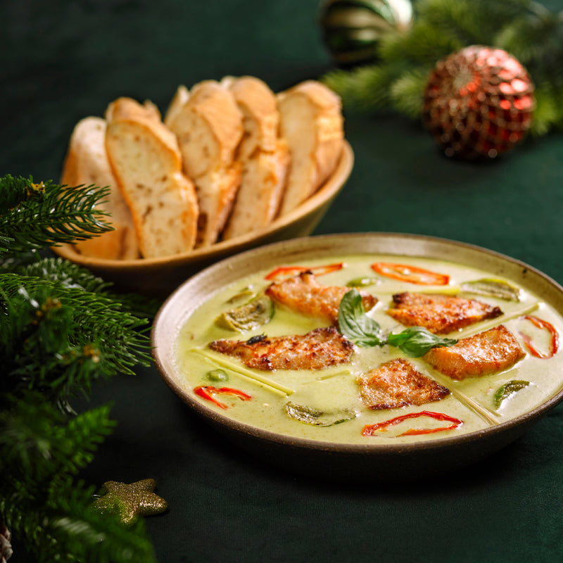 FESTIVAL D06 Thai-Style Green Curry Pork with Baguette  (1pc)