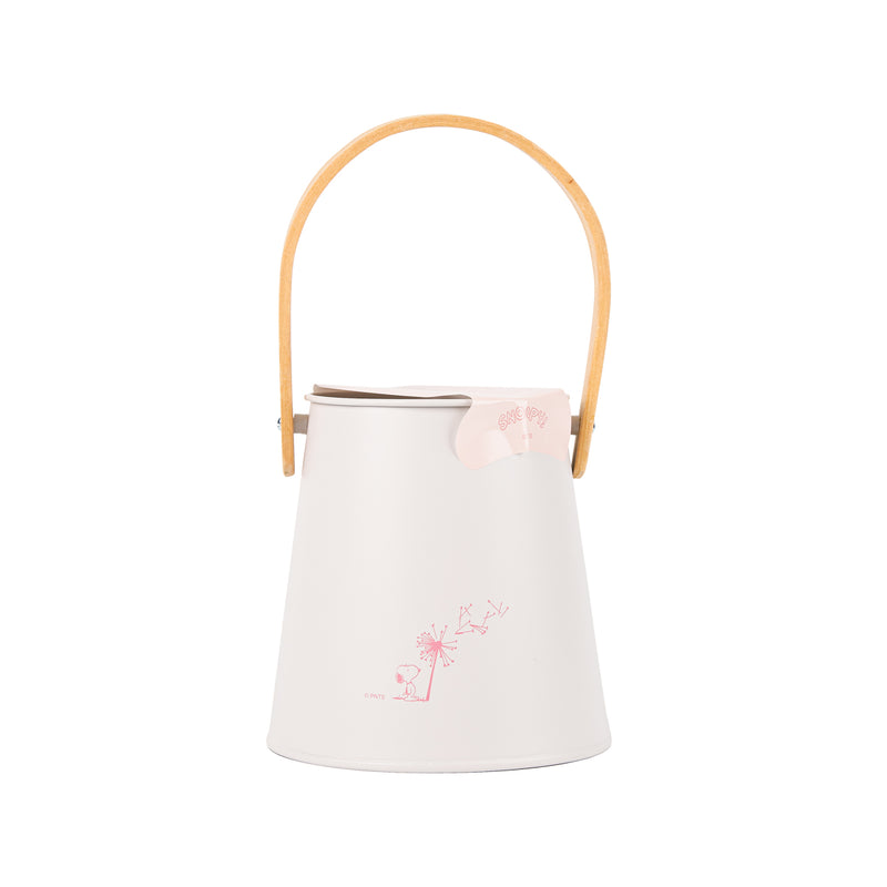 WISMETTAC Snoopy Wood Handle Pail with Biscuit  (120g)