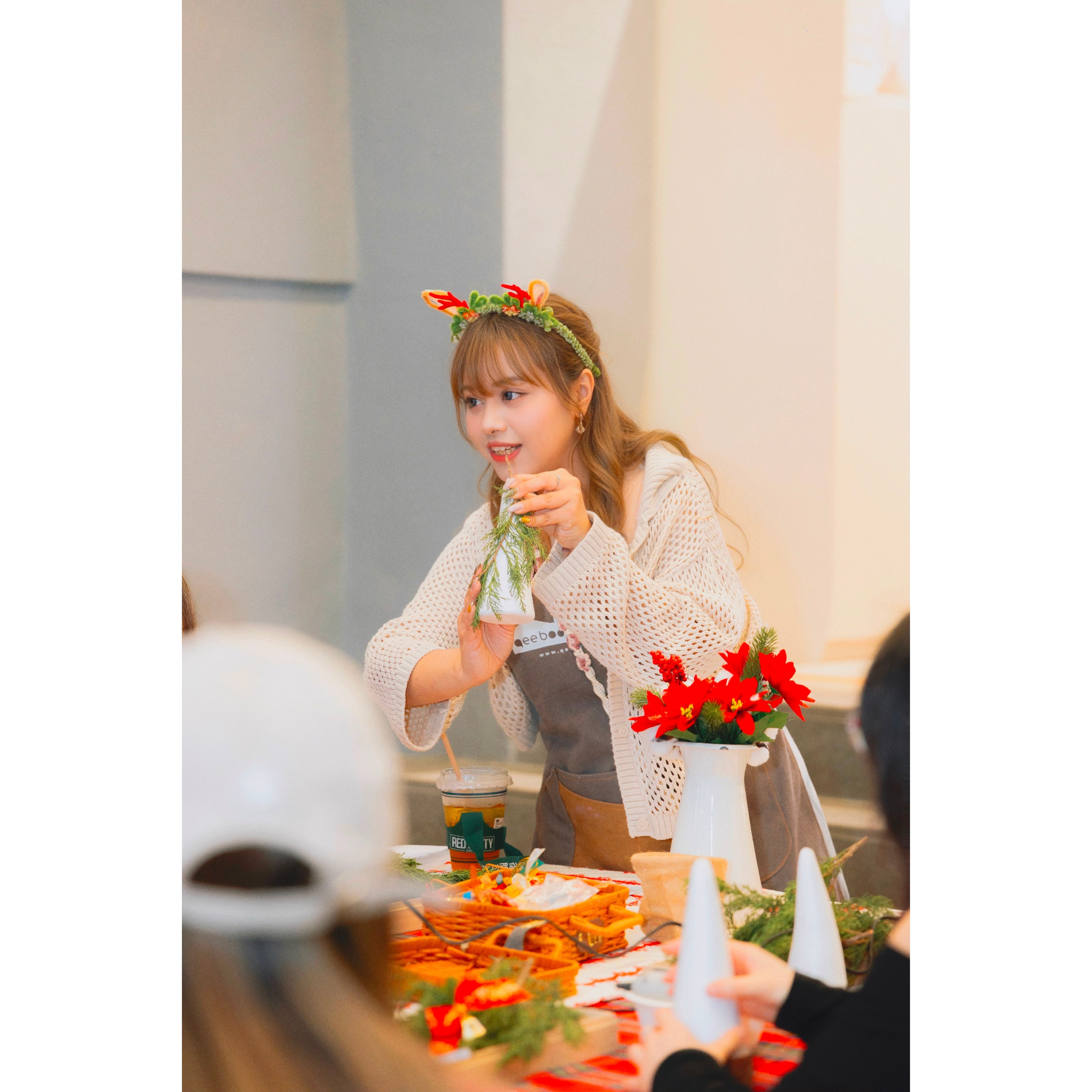 French Floral Hat Workshop
