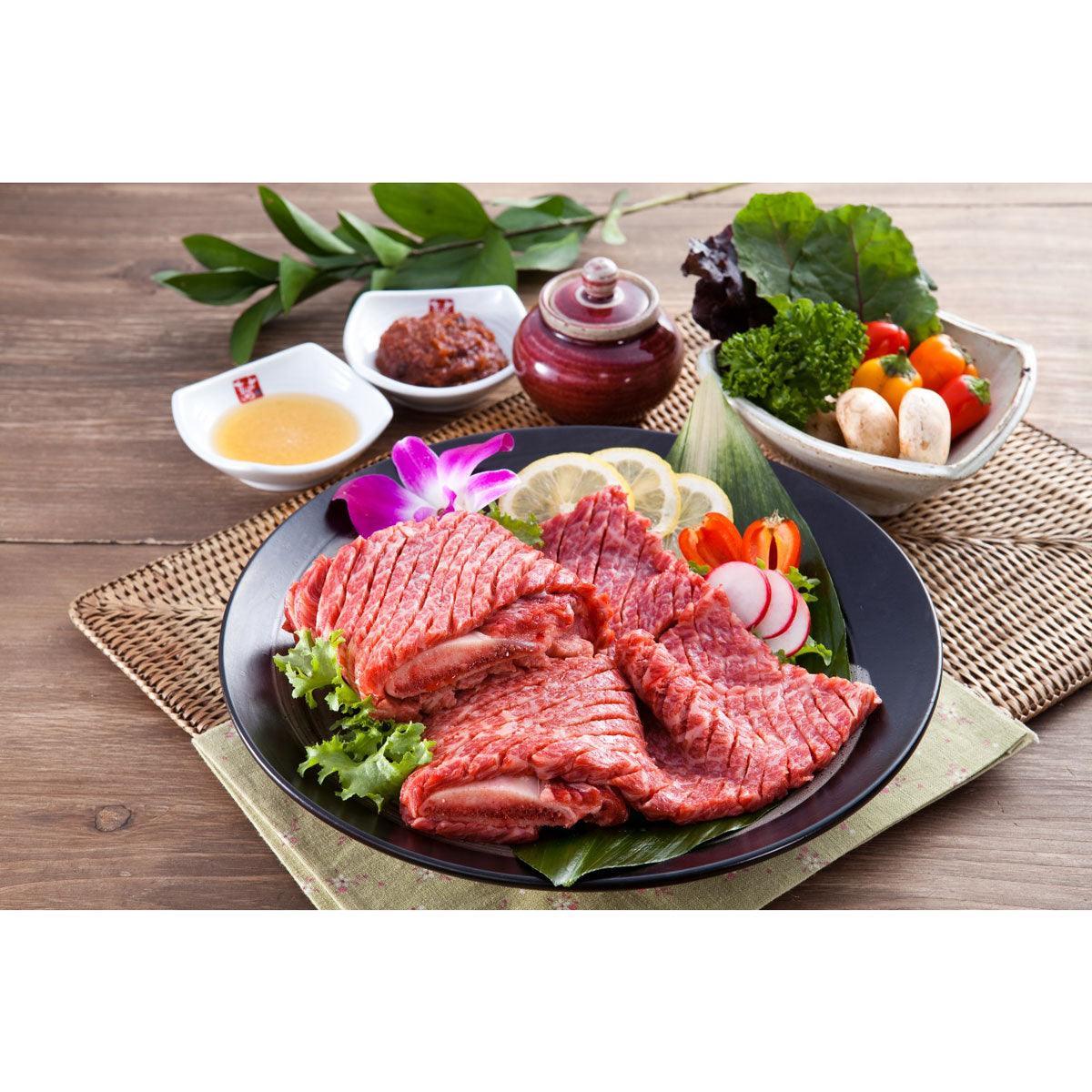 HOENGSEONG HANWOO Hoengseong Chilled Hanwoo Beef Short Rib Bone In - Galbi  (600g)
