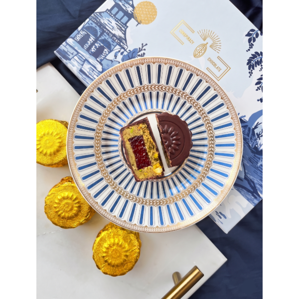 CONSPIRACY Pistachio & Raspberry Chocolate Mooncakes (4pcs)